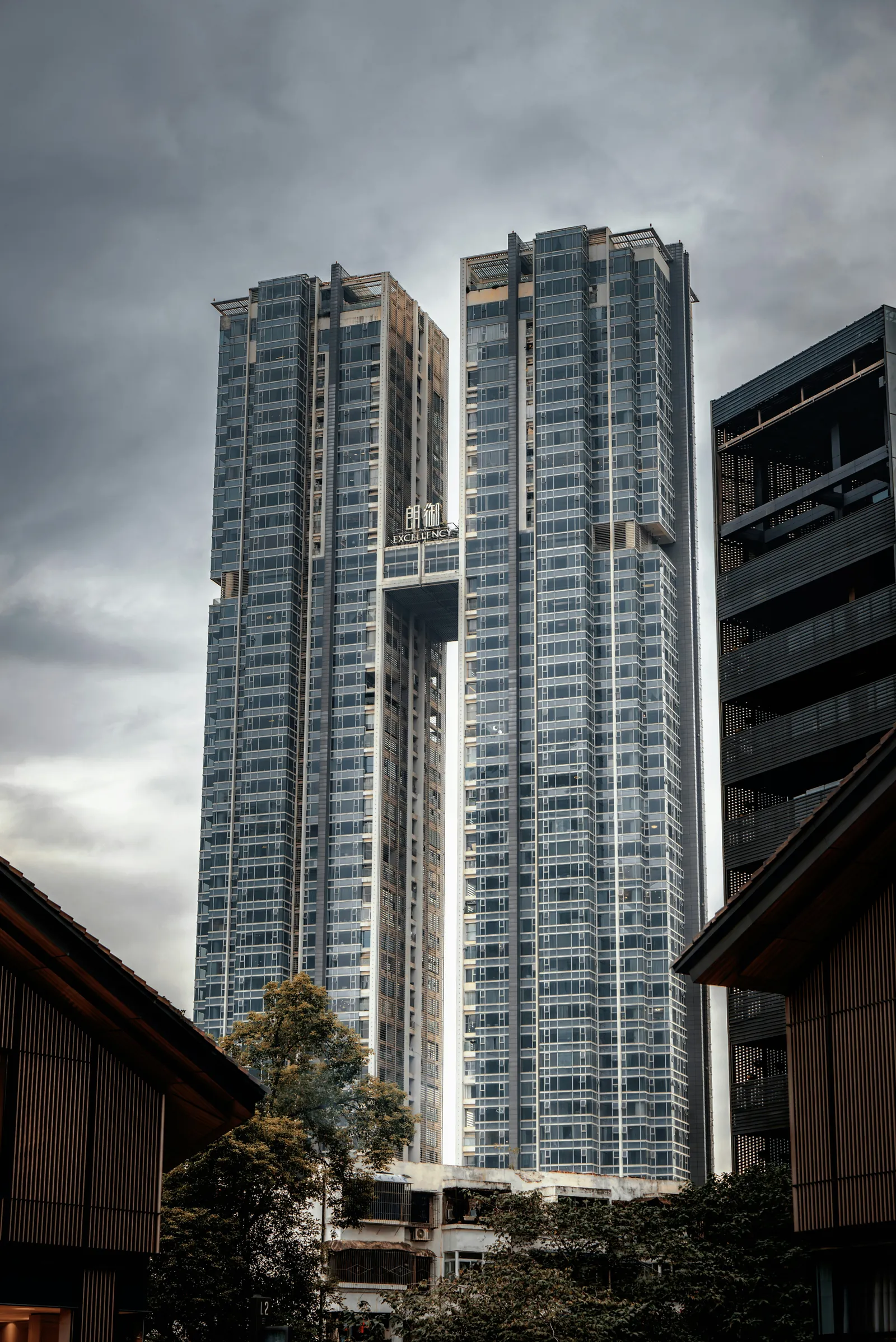 High-rise commercial real estate development - international market investment opportunity